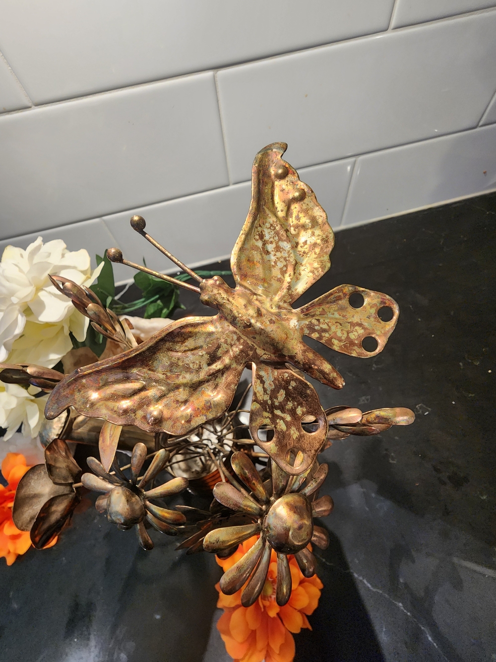 Musical Metal Watering Can – Wind-Up Butterfly "You Light Up My Life" - Picture 3 of 11